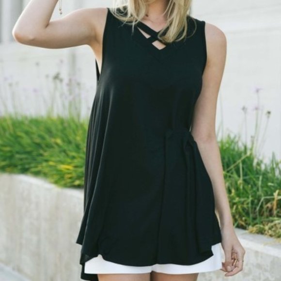 Mint Tank Top With Crossed-Neck Detail - Picture 3 of 5